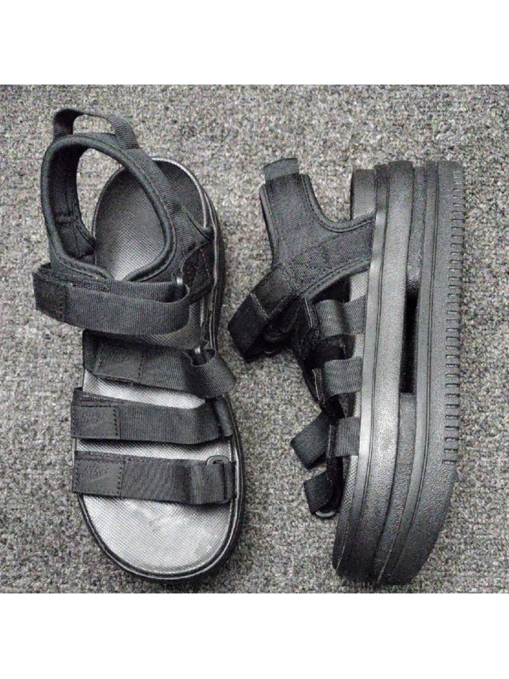 Nike Icon Classic "Triple Black" Classic Sandals